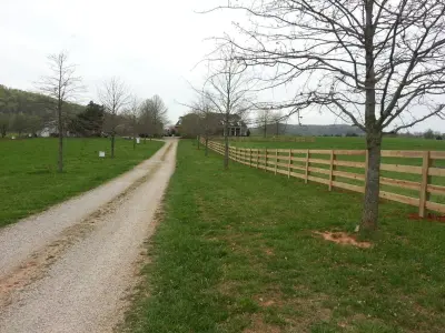 Putnam County Fencing - Commercial Construction Services in Cookeville, TN