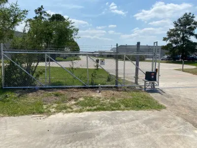 Fences and Gates Made of Chain Link by My Garage And Gates