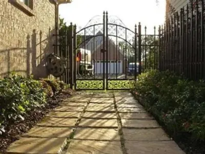 Custom Fence Company Of Collierville Inc - Fence Installation in Collierville, TN