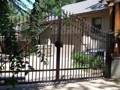 Custom Fence Company Of Collierville Inc - Fence Installation in Collierville, TN