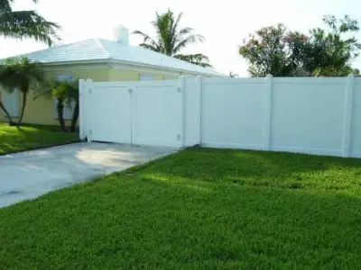 Daniels Fence Corporation - Fence Installation in Stuart, FL