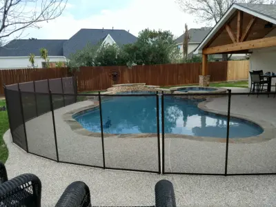 Life Saver Of Houston - Fence Installation in Houston, TX