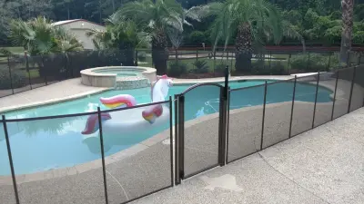 Life Saver Of Houston - Fence Installation in Houston, TX