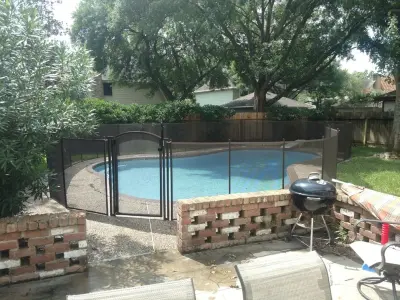 Life Saver Of Houston - Fence Installation in Houston, TX