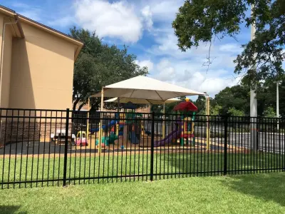 Fenceline LLC - Fence Installation in Keystone Heights, FL