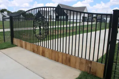 Berg Fence Construction - Fence Installation in Springtown, TX