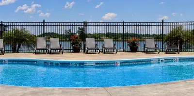 Mr. Fence - Carpentry & Woodworking in Evansville, IN
