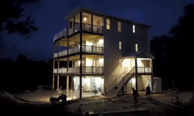 S.M. Monette Designs - Custom Home Builders in Emerald Isle, NC