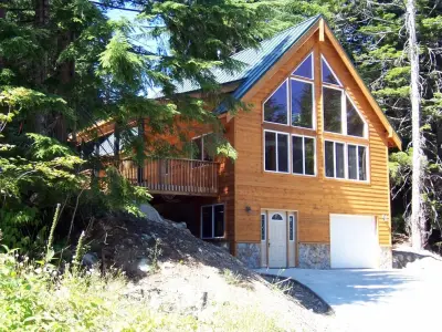 Snoqualmie Pass Ski Cabin Retreat — Architectural & Building Design Services project by SC Design
