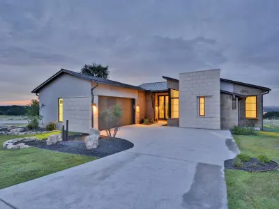 Texas Contemporary Award Winner — Architectural & Building Design Services project by Kelley Design Group