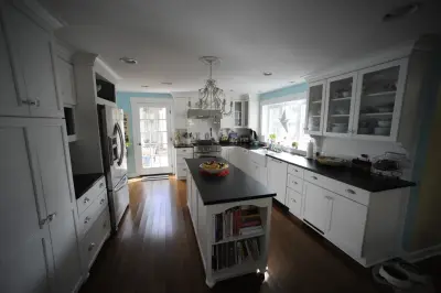 Severna Park Beach Cottage Culinary Space — Kitchen Remodeling project by Annapolis Heirlooms