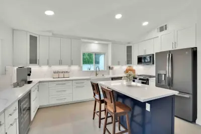 Laguna Niguel Kitchen Renovation: Elegant Modernity — Kitchen Remodeling project by USA Home Remodeling
