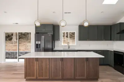 Caldera Custom Contractor LLC - Custom Cabinets & Cabinetry in Bend, OR