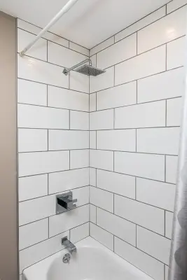 Lincoln Road Guest Restroom — Kitchen Remodeling project by AWS Remodeling And Design