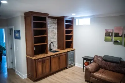 MEN'S LOUNGE — Kitchen Remodeling project by Tiger Paw Construction