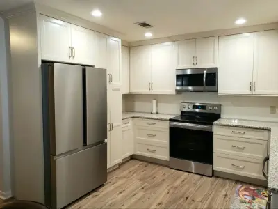 Distance Run Kitchen — Kitchen Remodeling project by Kings Interior Design