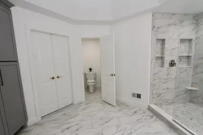 Monkton Stylish Main Bathroom — Kitchen Remodeling project by Taylor Made Custom Contracting Inc.