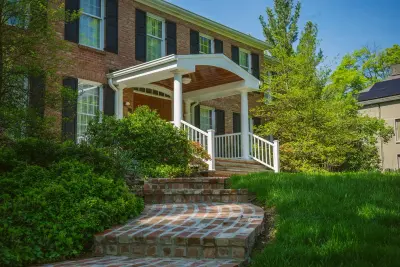 The English Contractor & Remodeling Services - Custom Home Builders in Cincinnati, OH