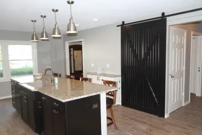 Compelling Homes - Countertop Installation Services in Grimes, IA