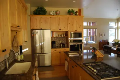 DreamMaker Bath and Kitchen - Utah - Custom Cabinets & Cabinetry in Ogden, UT