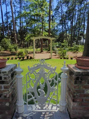 Bradley Residence — Landscape Design project by Verdant Enterprises in Savannah