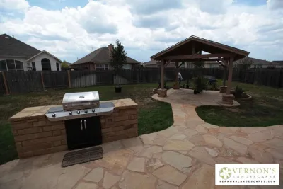 Vernon's LandEscapes, Inc. - Retaining Wall Construction in Austin, TX