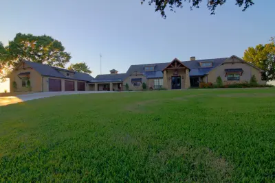 Campbell Custom Homes - Carpentry & Woodworking in Bullard, TX