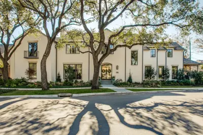 Streamlined Classic Residence in University Park — Custom Home Builders project by Hawkins-Welwood Homes