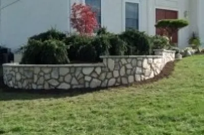 Veneered Garden Retaining Wall — Landscape Design project by Woodward Landscape Supply