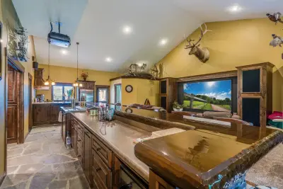 Bespoke Luxury Residence — Custom Home Builders project by Infinity Homes Inc.