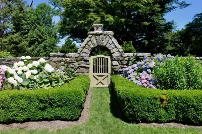 Zavaglia Associates - Patio Design & Installation in Larchmont, NY