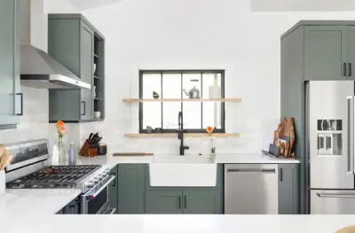 Contemporary Urban Dreamscape — Custom Home Builders project by Veritas Fine Homes Inc