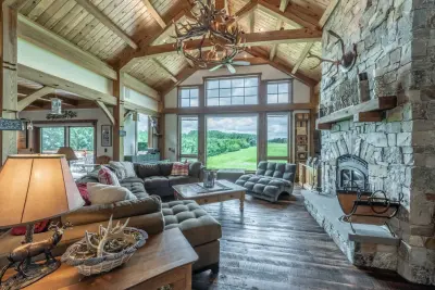 Ruebl Builders LLC - Custom Home Builders in Eagle, WI