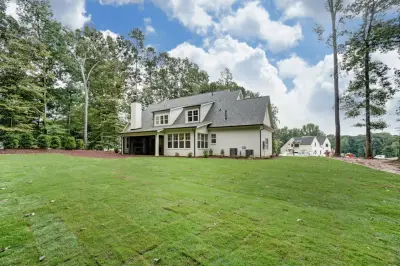 Linnane Homes - Flooring Installation Services in Charlotte, NC