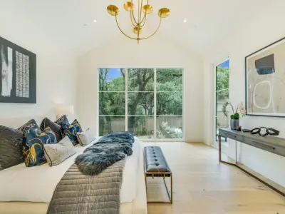 Ewing Loop by Moazami Homes