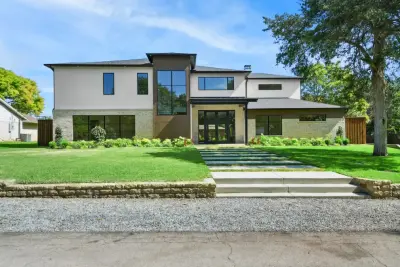 Elegant Contemporary Bespoke Residence — Custom Home Builders project by Chellyanna - Custom Homes, Additions, Renovations