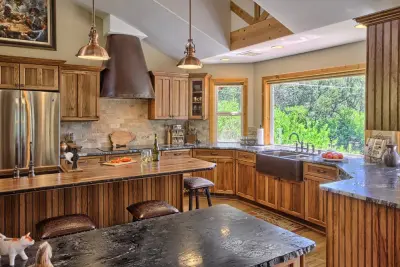 HIGHLANDS RETREAT — Kitchen Remodeling project by Custom Design Construction & Interiors Inc.