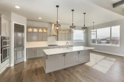 Local Remodeling Co. - Countertop Installation Services in Tyrone, GA