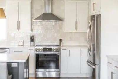 Seaview Contracting LLC - Tile & Stone Installation Services in Port Jefferson, NY