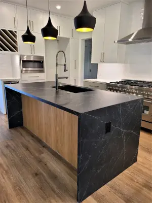 Timbergrove Kitchen Renovation - Houston — Kitchen Remodeling project by Analog HTX