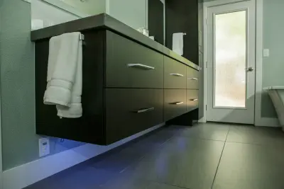 Sleek and Contemporary Main Bathroom — Home Renovation & Remodeling Services project by Renovative Resource