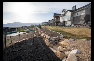 Boulder Landscaping - Outdoor Lighting Installation in Bluffdale, UT