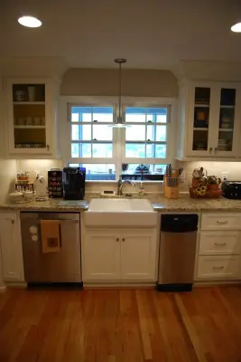 Revamped Country Kitchen by R LUCAS Construction And Design