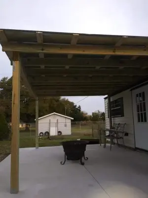 Davis Maintenance LLC - Roofing & Gutter Services in Lakeland, FL