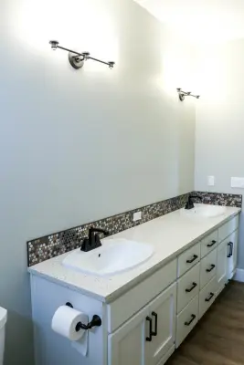 Bespoke residence - Prosser, WA — Home Renovation & Remodeling Services project by AJ Construction And Development