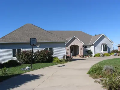 Atchison const - Flooring Installation Services in Atchison, KS