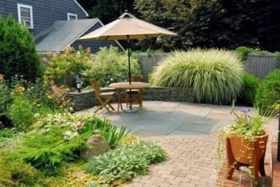 Grassy Hideaway, Dorchester, MA — Landscape Construction project by Christie Dustman & Company INC. in Boston