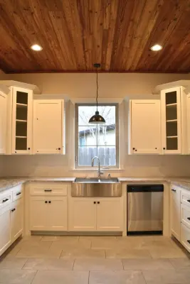 Bates Estates LLC - Flooring Installation Services in Lafayette, LA