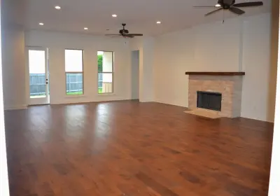 Bates Estates LLC - Flooring Installation Services in Lafayette, LA