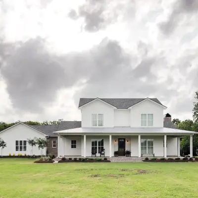 Bates Estates LLC - Flooring Installation Services in Lafayette, LA